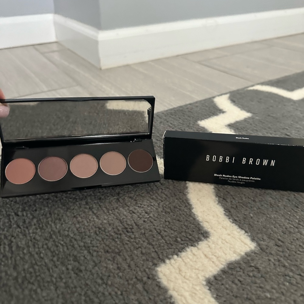 Bobbi Brown eye shadow palette